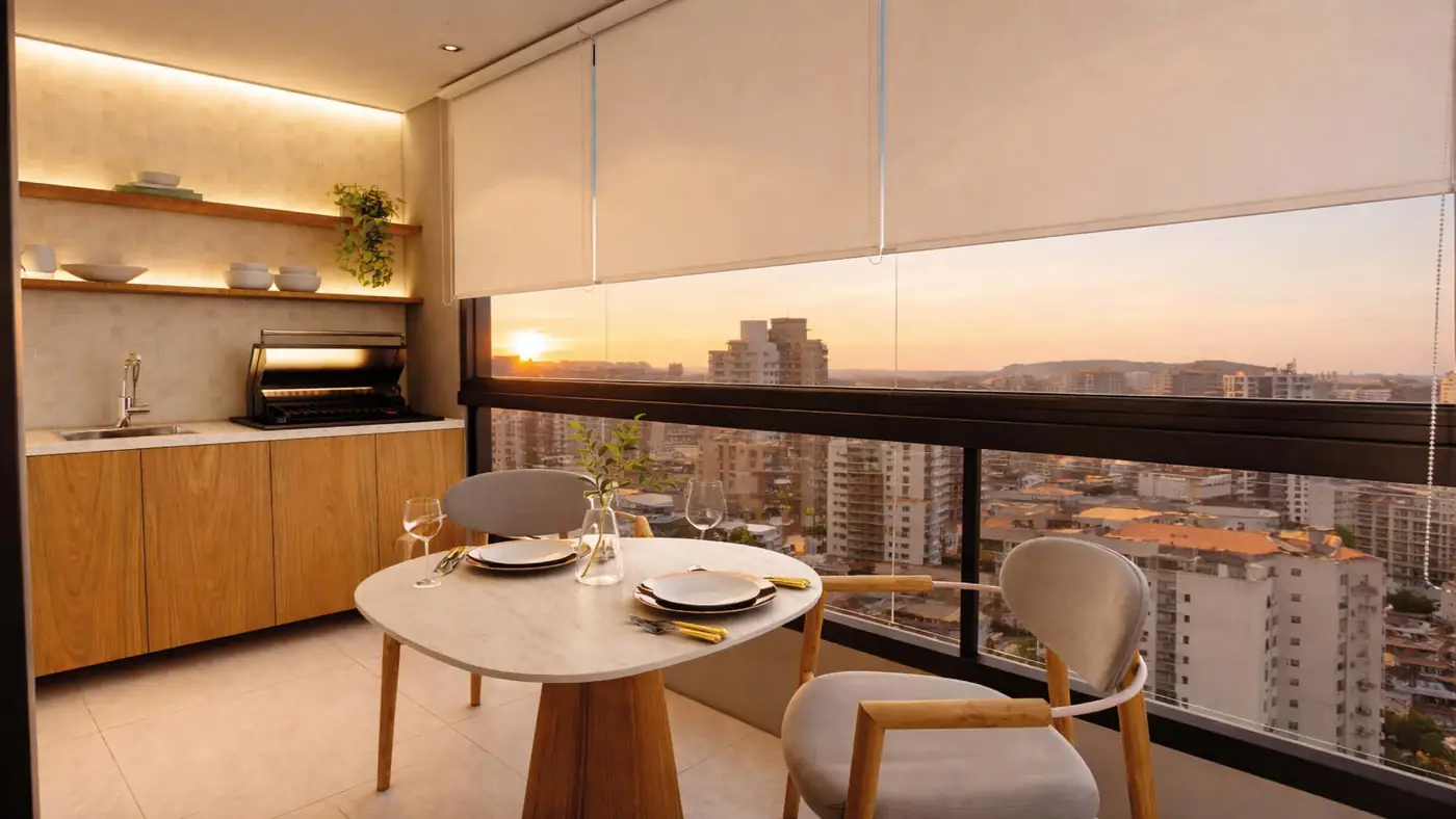 Varanda gourmet com churrasqueira e vista da cidade